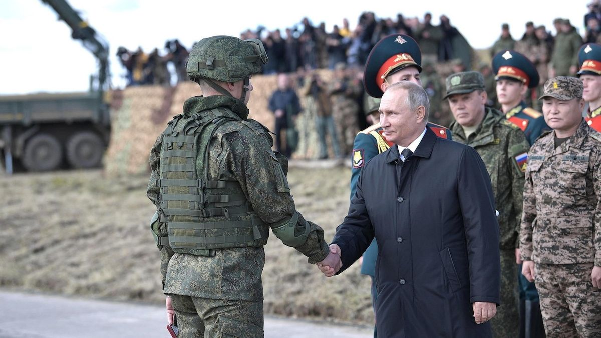 Putin podepsal zákon, který ruší horní věkový limit pro službu v armádě